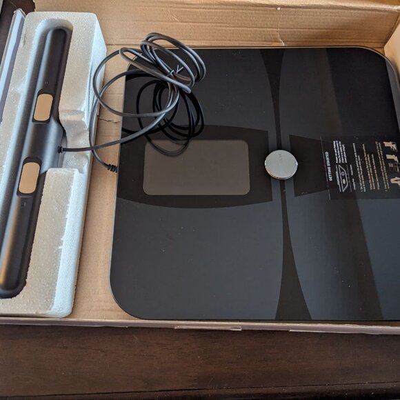 Lepulse Body Fat Scale 8 Electrode, Weighing Scale for Body Weight Fat BMI Large - Picture 2 of 10